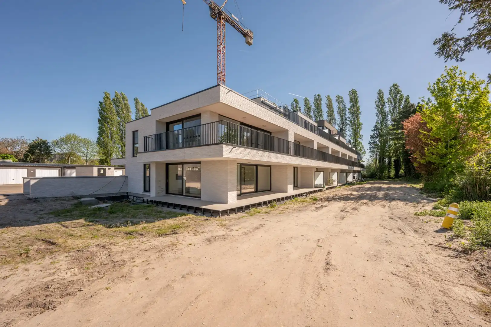 Subliem appartement te Sijsele met groot zonneterras! foto {{pictureIndex}}