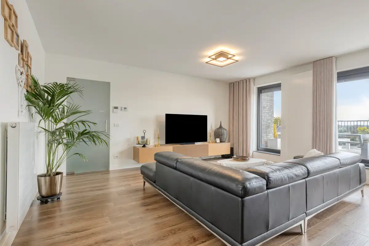 Prachtig dakappartement (140m2) vlakbij Boekenberg Park met 2 slks, 2 grote terrassen en ruim garage! foto 8