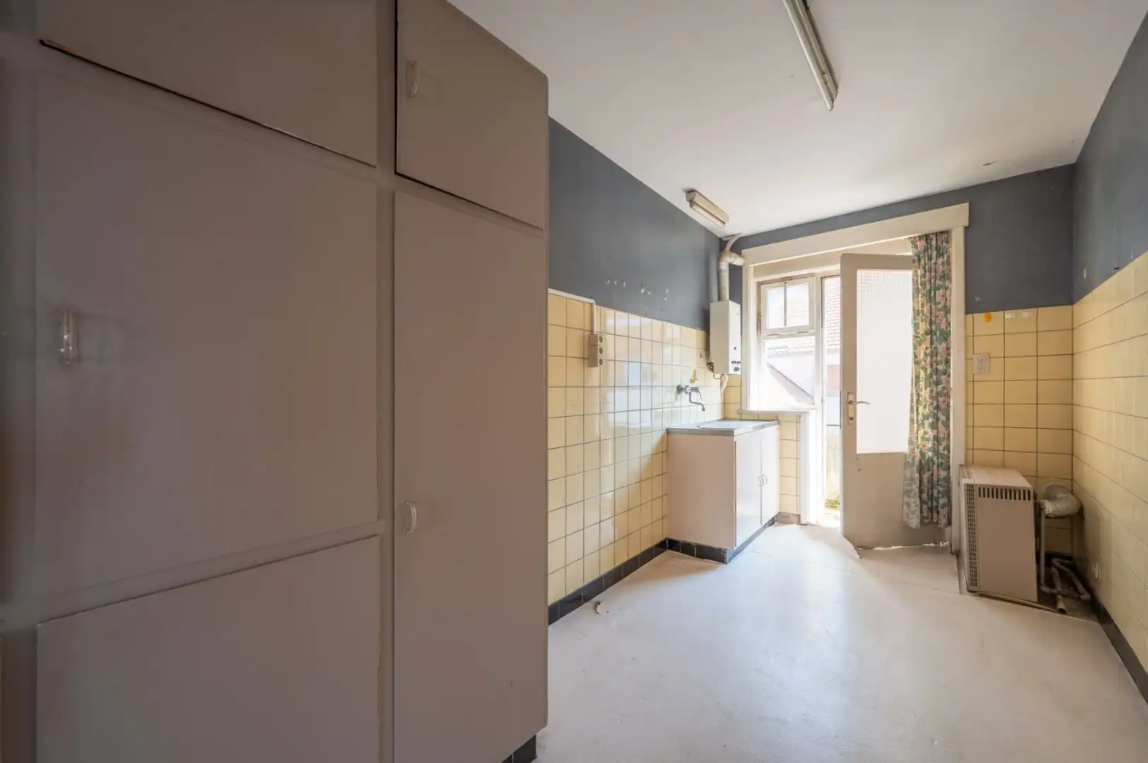 Opbrengsteigendom met uitstekende commerciële ligging in Brugge foto 5