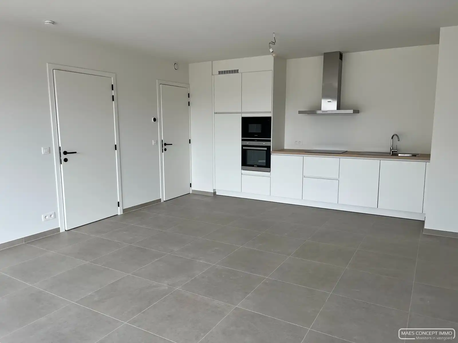 Stijlvol nieuwbouw appartement te huur in centrum Anzegem foto 3