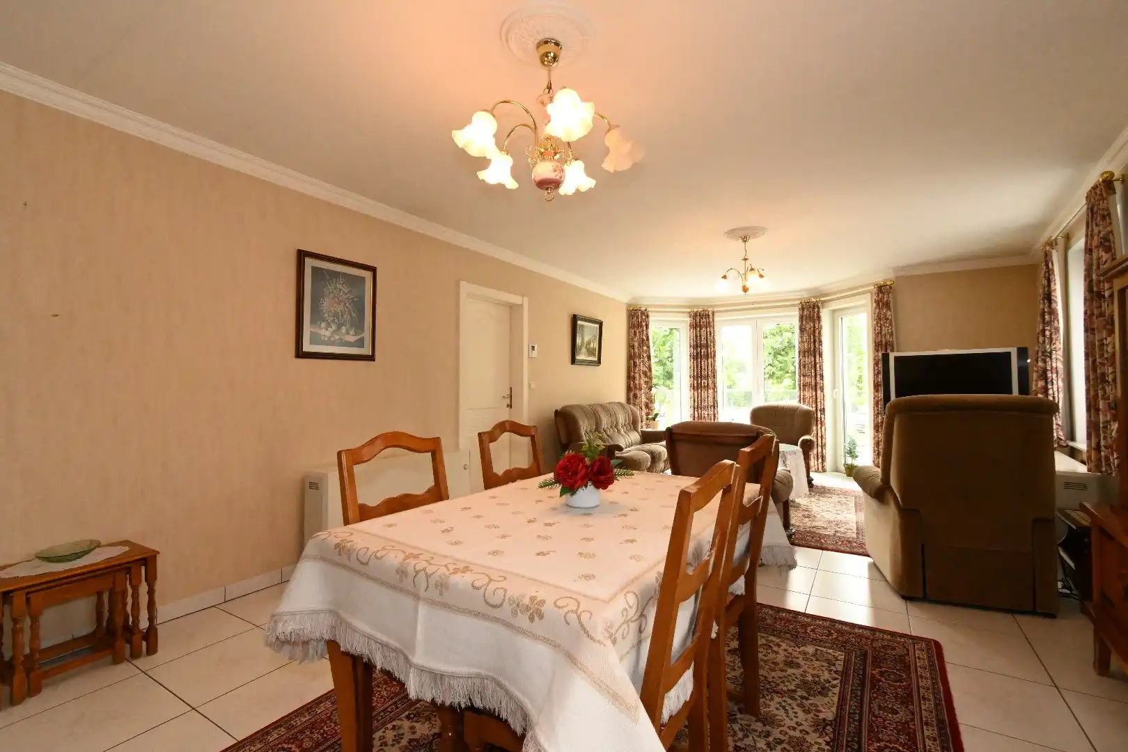 Instapklaar appartement met 2  slpk. en garage gelegen centrum Maldegem foto 4