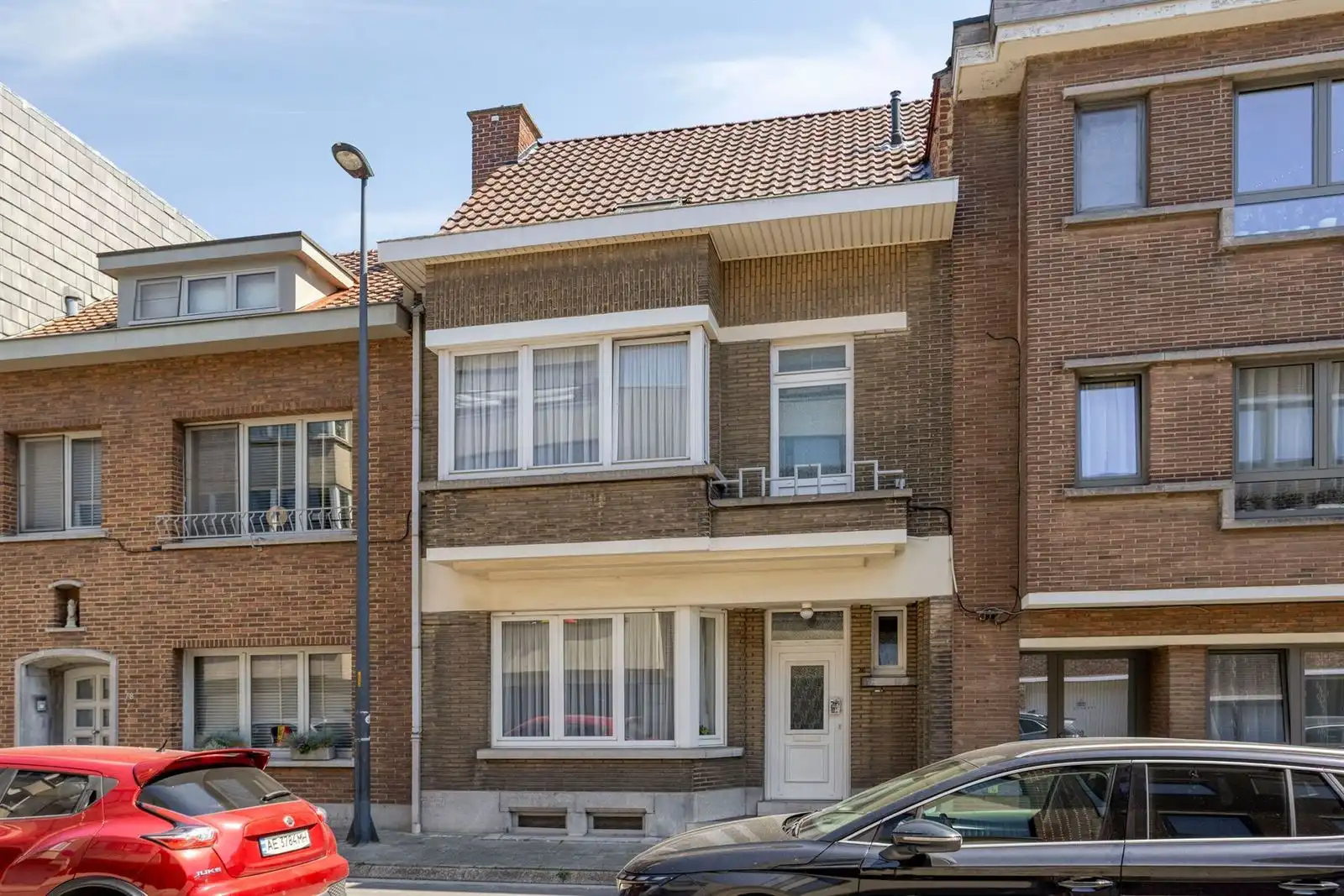 Hoofdfoto van de publicatie: Ruime 2-gevelwoning met tuin en mogelijks 4 slaapkamers