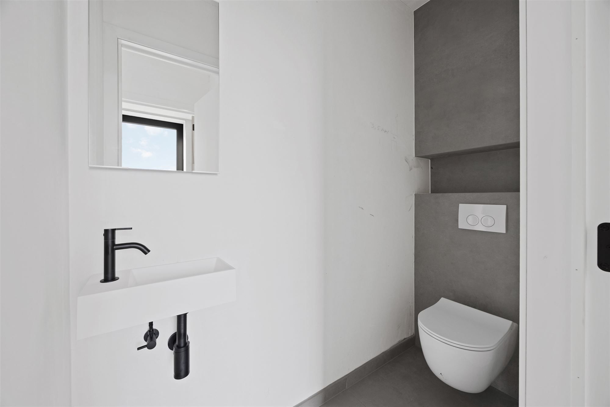 UITZONDERLIJK NIEUWBOUW APPARTEMENT VAN 126M² MET 2 SLAAPKAMERS EN 3 TERRASSEN VAN MAAR LIEFST 68M² MET MOGELIJKHEID TOT AANKOOP 6% BTW! foto 9