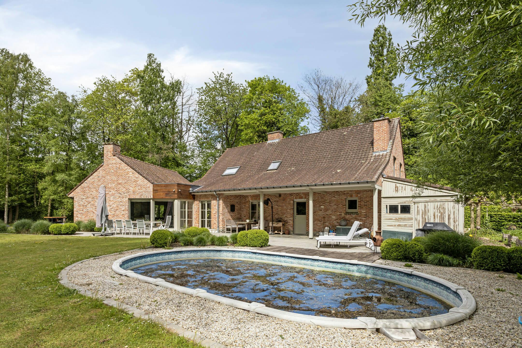 Prachtige villa op toplocatie in Bierghes. foto 25