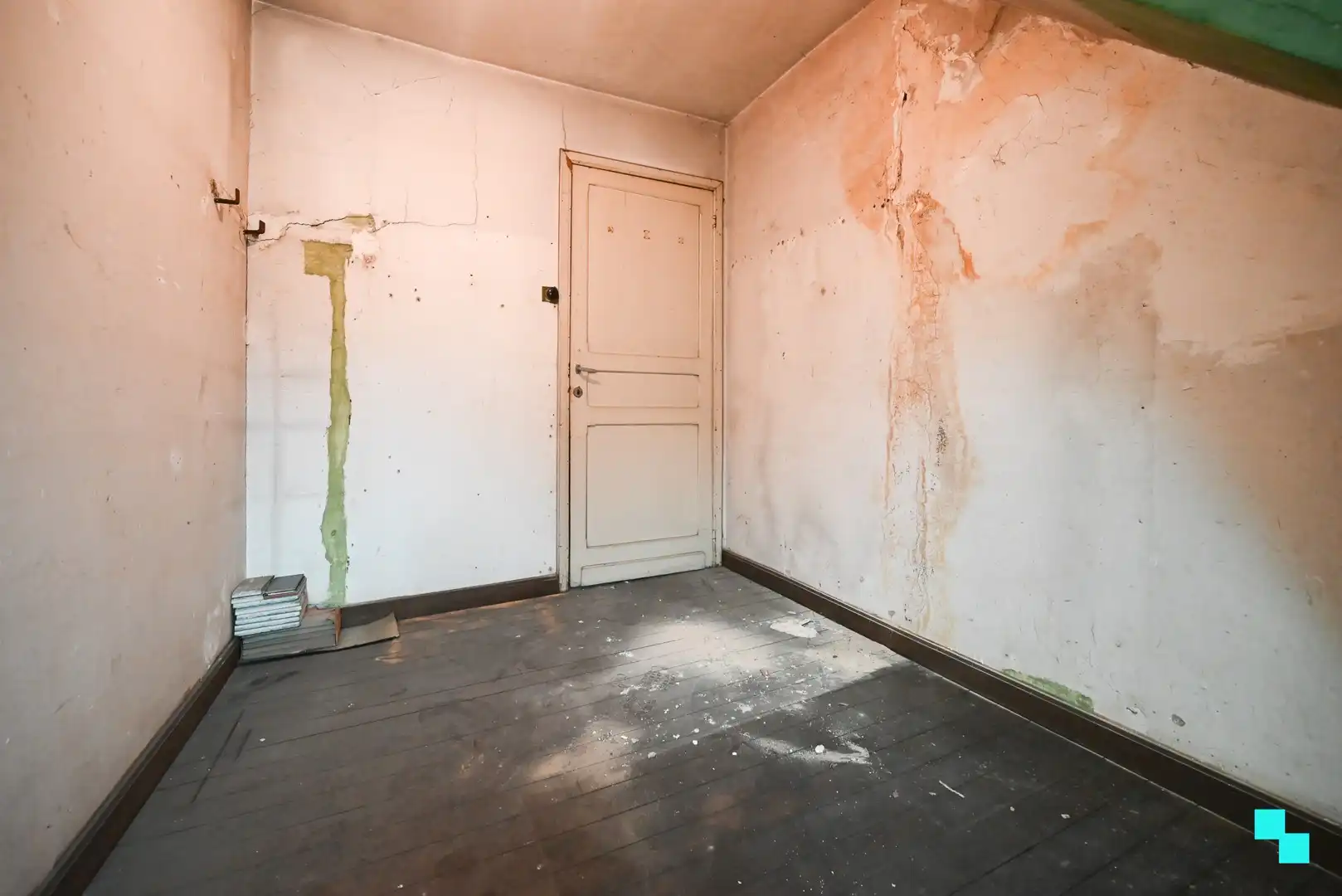 Zeer ruime & authentieke woning in Izegem foto 23