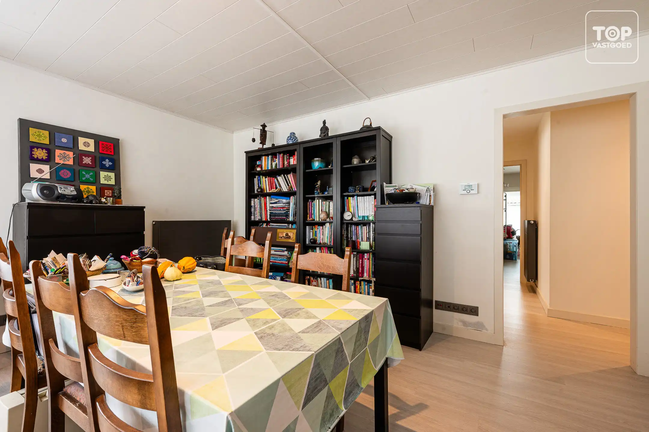 Gelijkvloers appartement met twee slaapkamers, tuin en garage  foto 3