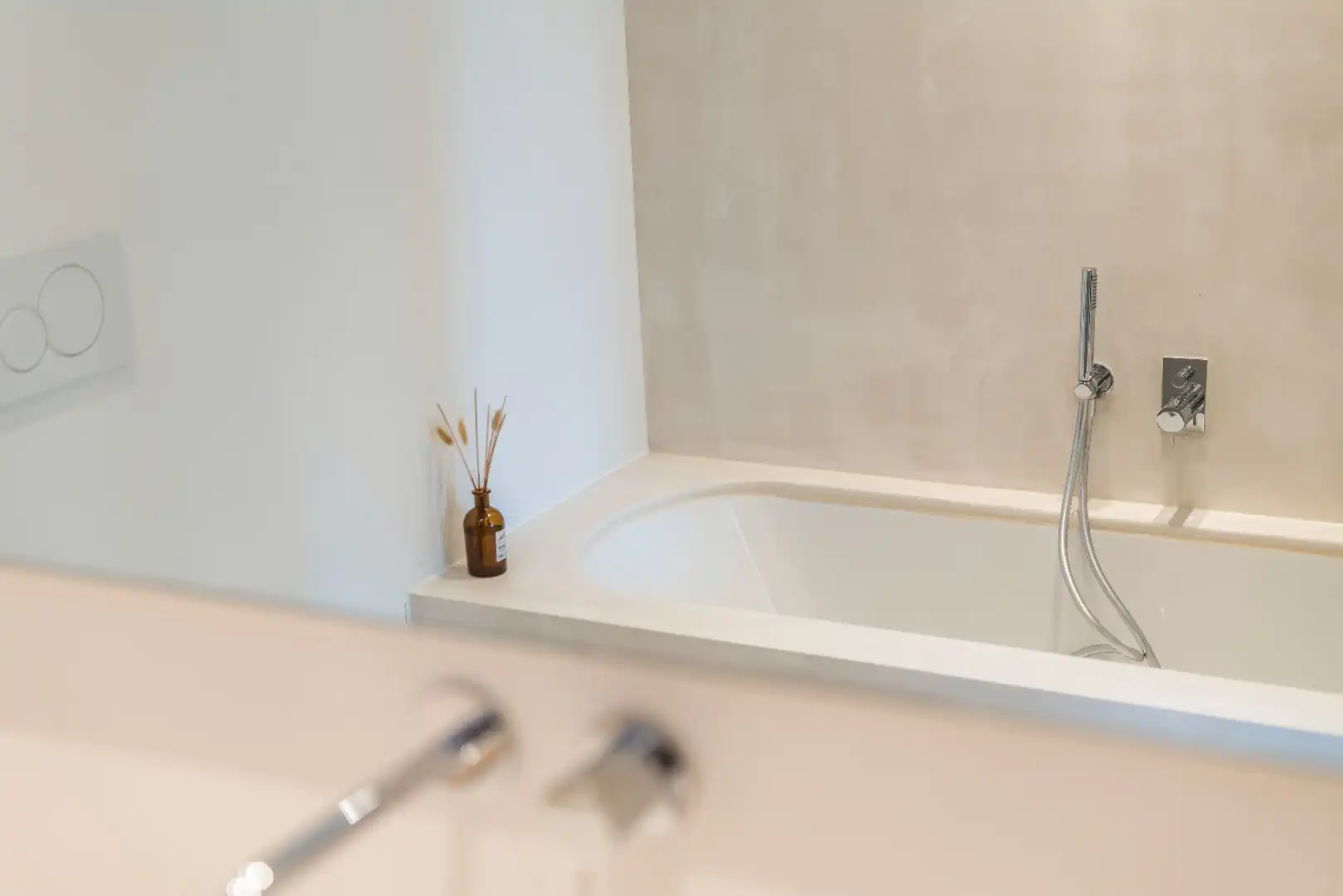 Luxueus hoekappartement met adembenemend frontaal zeezicht (12,5 meter zeezicht) foto 13