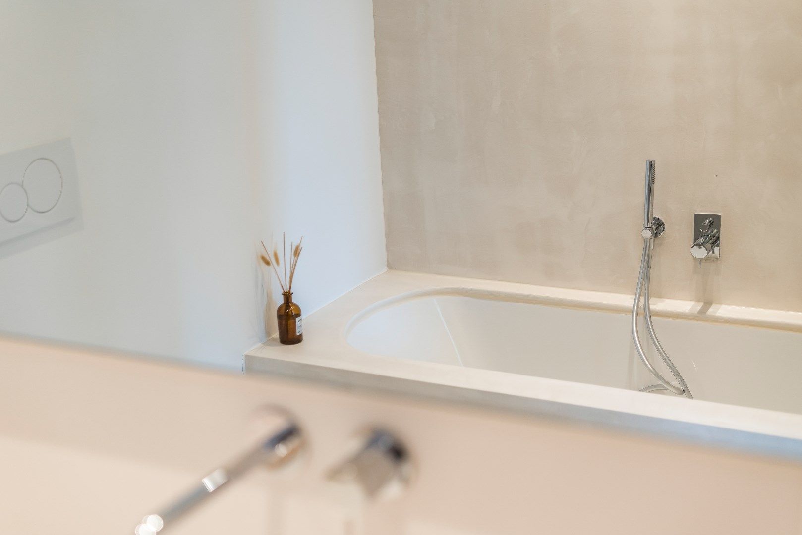 Luxueus hoekappartement met adembenemend frontaal zeezicht (12,5 meter zeezicht) foto 13