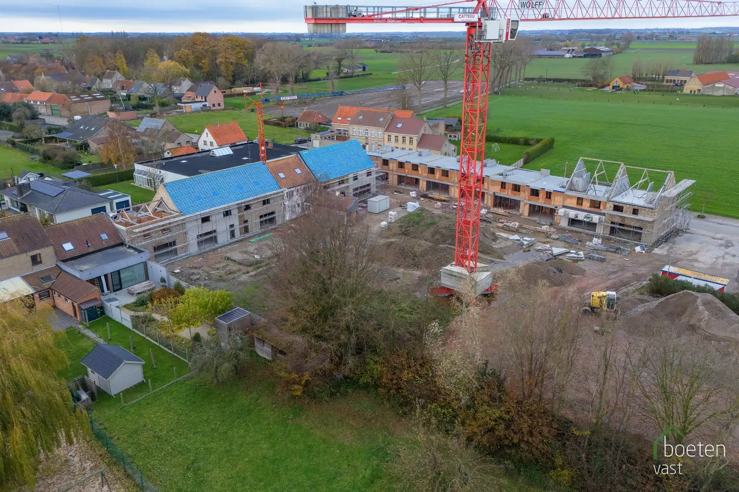BEAUVOORDE: Woonomgeving De Lelie: 18 nieuwbouwwoningen in het landelijke en historische Beauvoorde - REEDS 7 VERKOCHT! foto {{pictureIndex}}