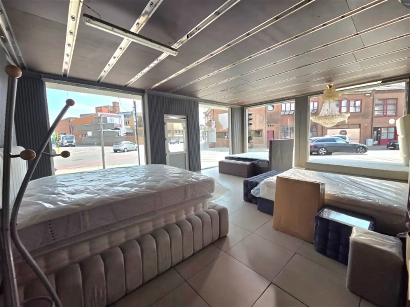 handelszaak + woonst foto 8