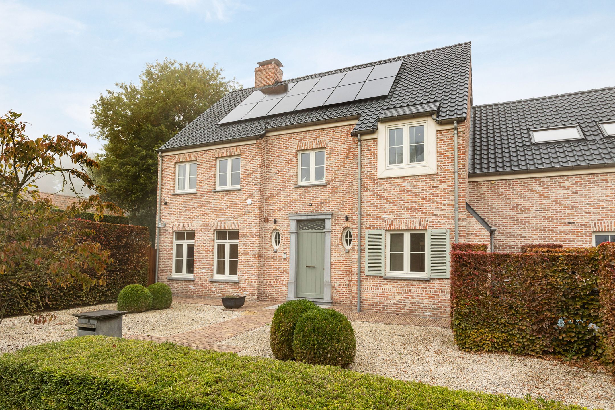 Ruime villa met tuin, bijgebouw en dubbele garage in Zoersel. foto 17