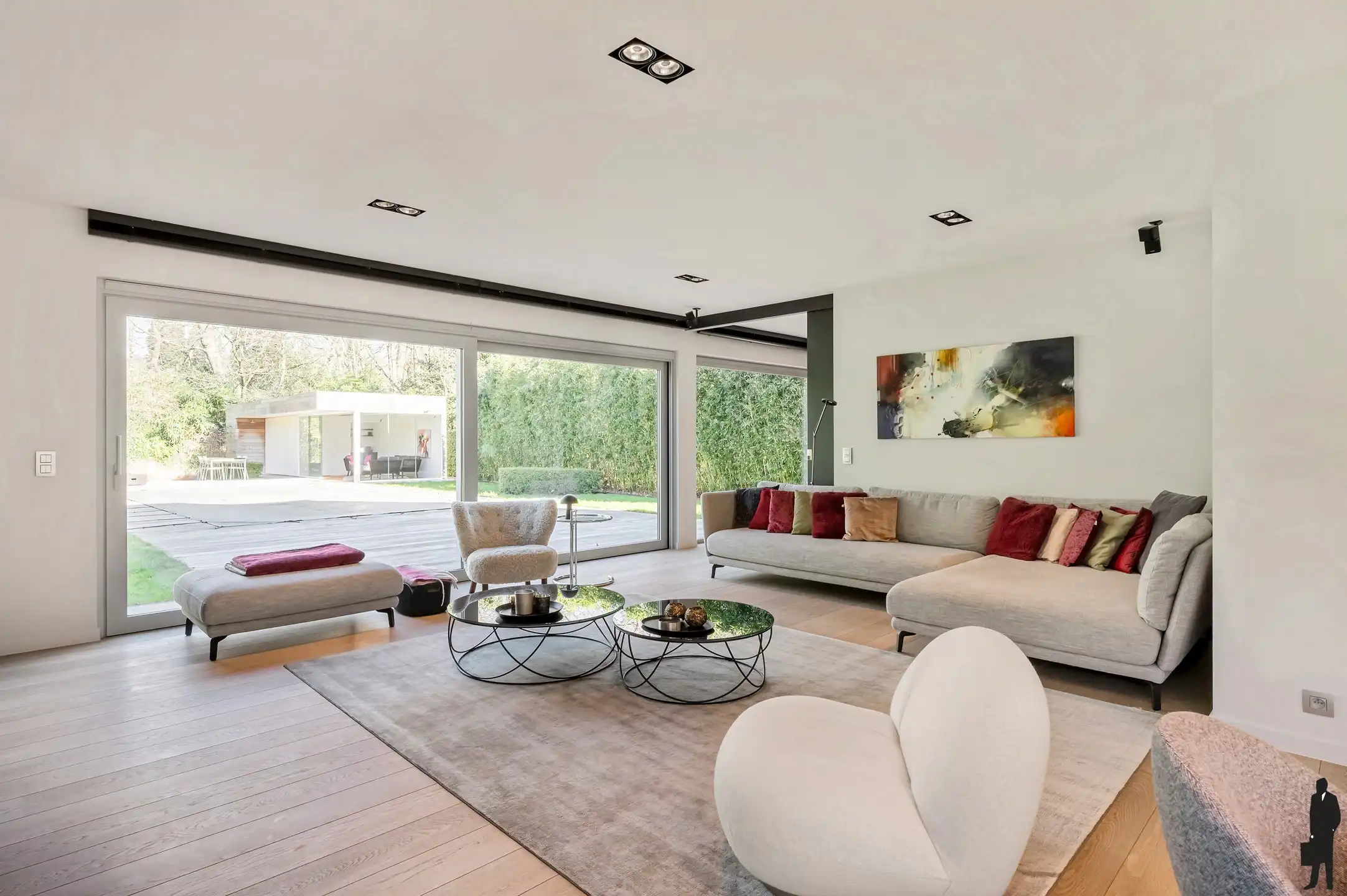 Moderne, vrijstaande villa op ca.1.380 m² met zwembad op toplocatie te Vriesdonk! foto 5