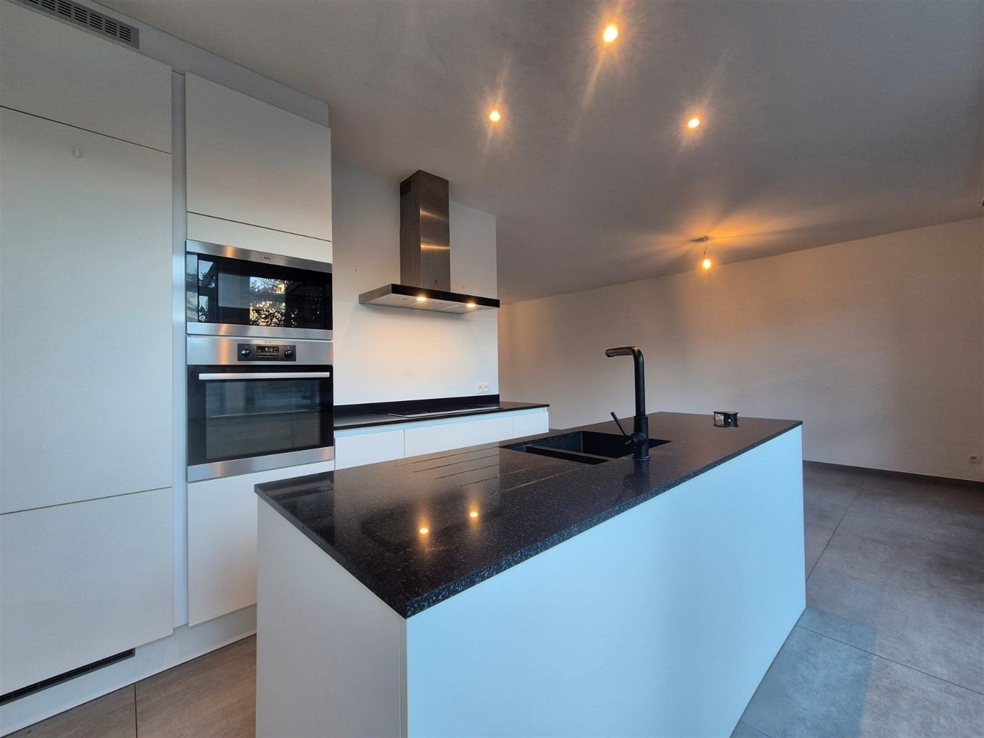 Nieuwbouwwoning (2021) met 3 slaapkamers, tuin en garage.  foto 10
