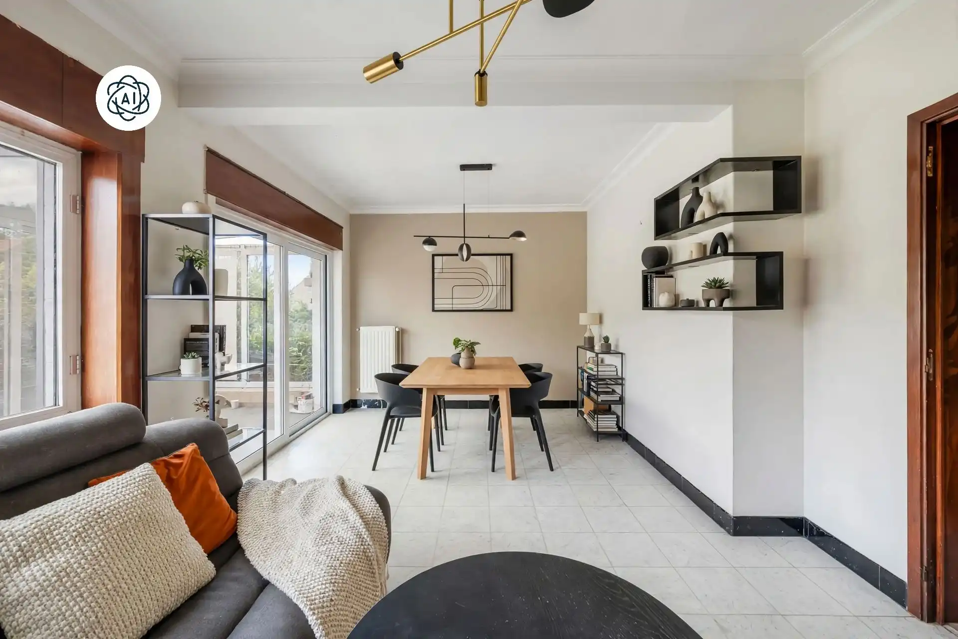 Bel-etagewoning met 3 slpk, garage en tuin in Vloesberg foto 4