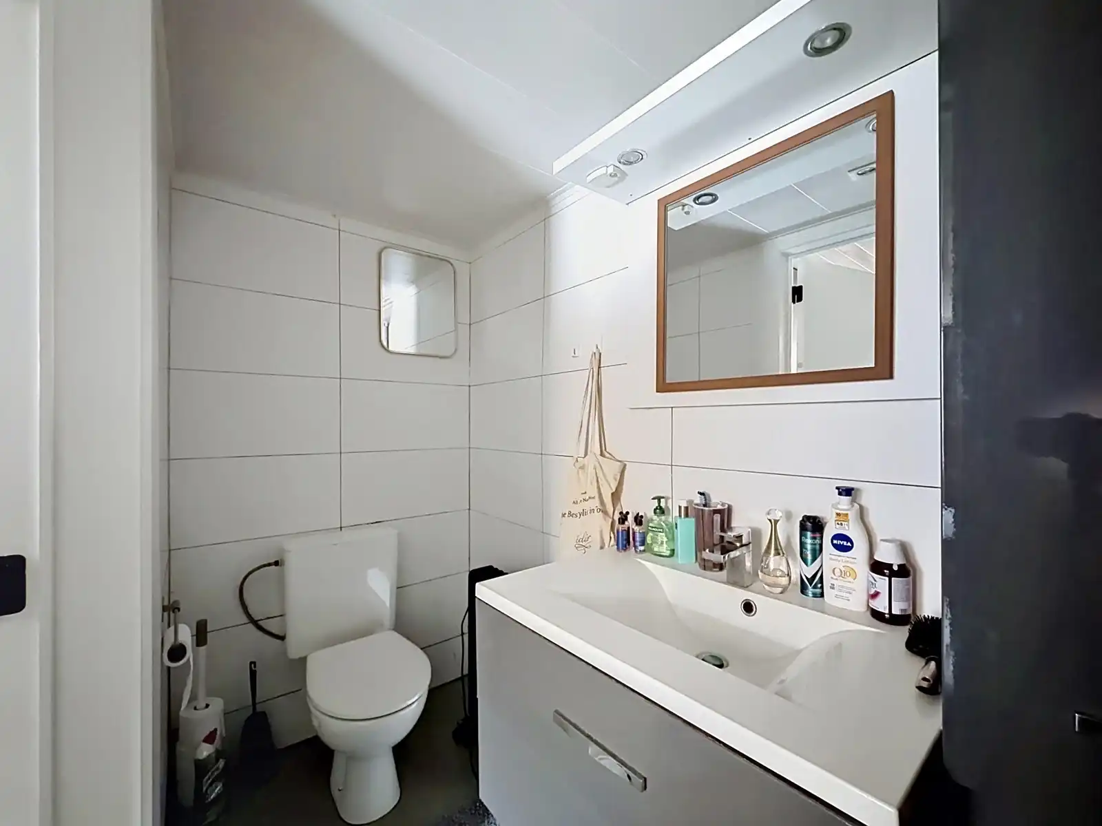 Gelijkvloersappartement met 2 SLPK! foto 9