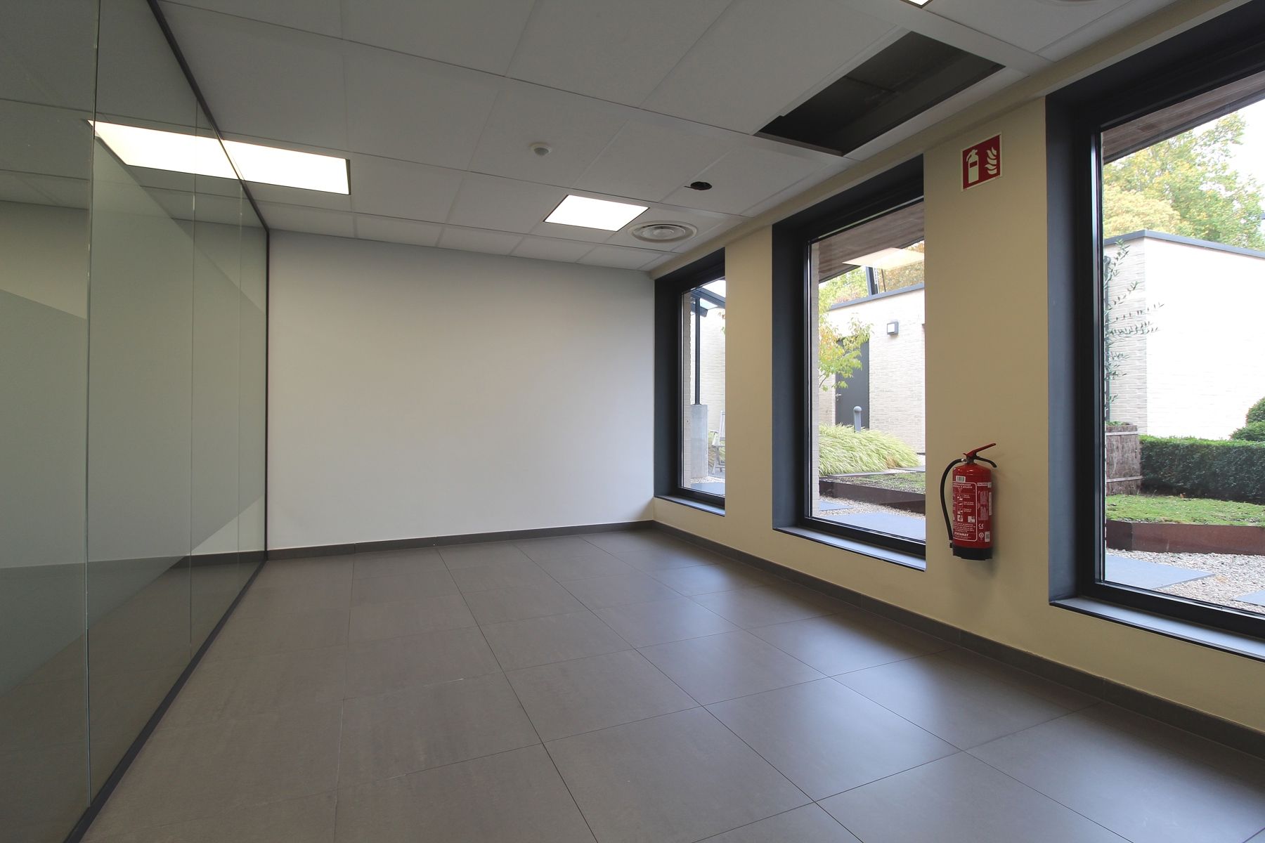 Uitstekende, centraal, gelegen kantoorruimte te Wetteren foto 7