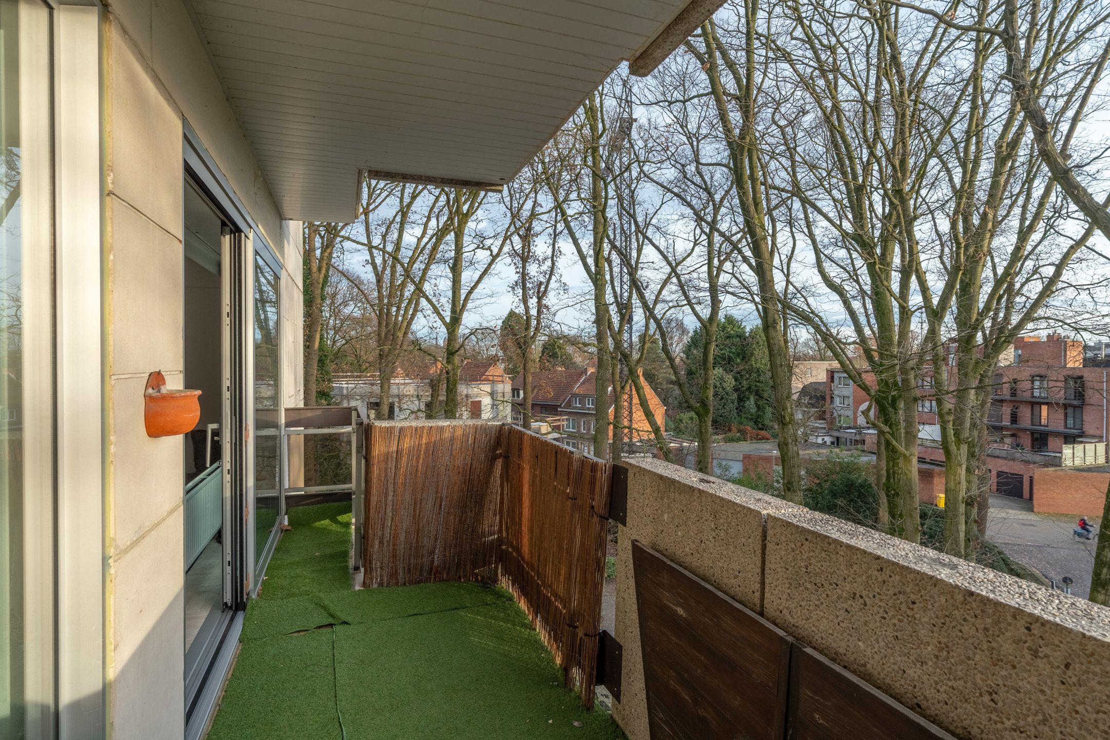 Ruim 3 slaapkamerappartement met terras te Turnhout. foto 8