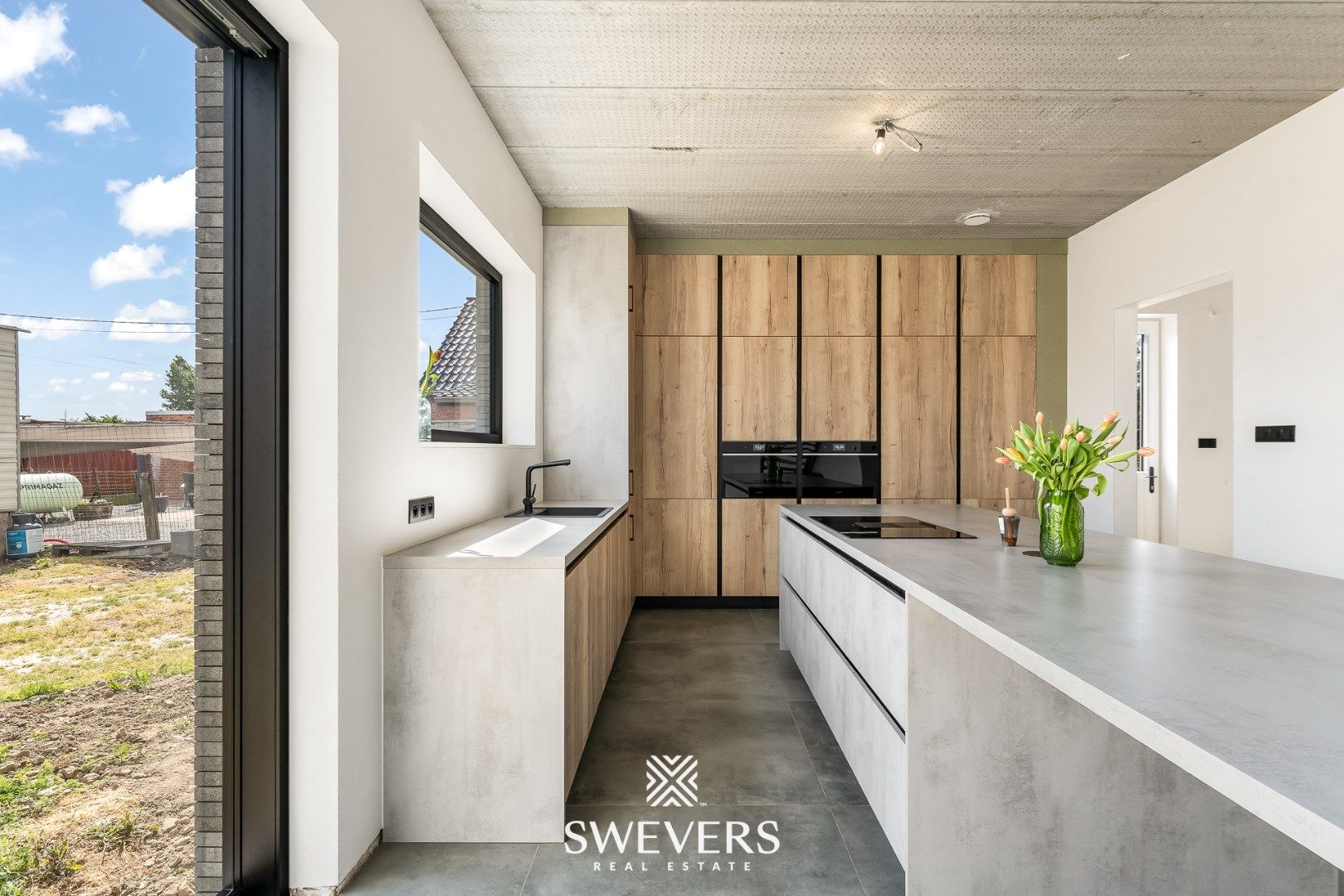 Industrieel chique recent gebouwde woning te Herk-de-Stad  foto 11