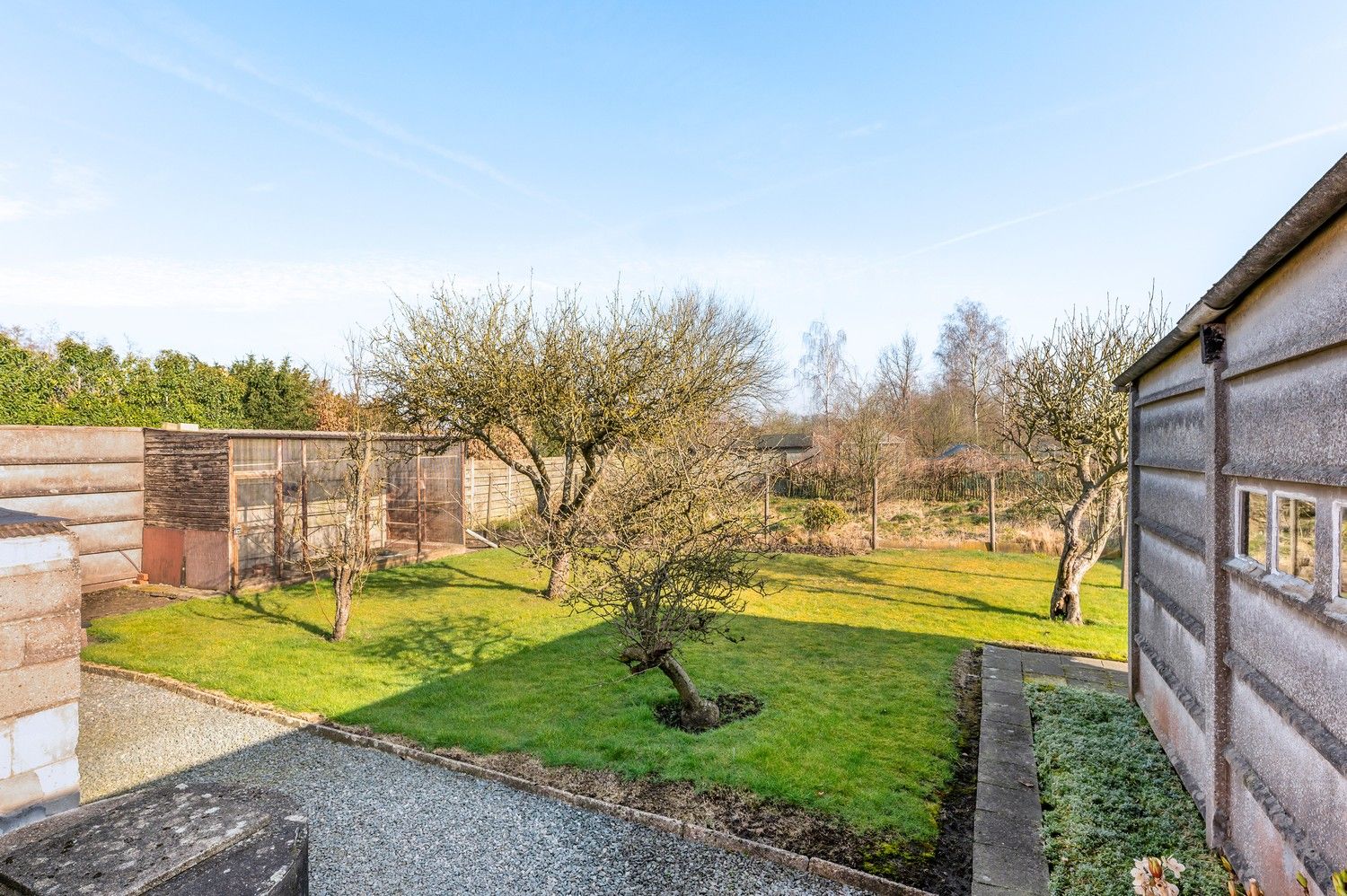 Charmante woning op 675 m². foto 22