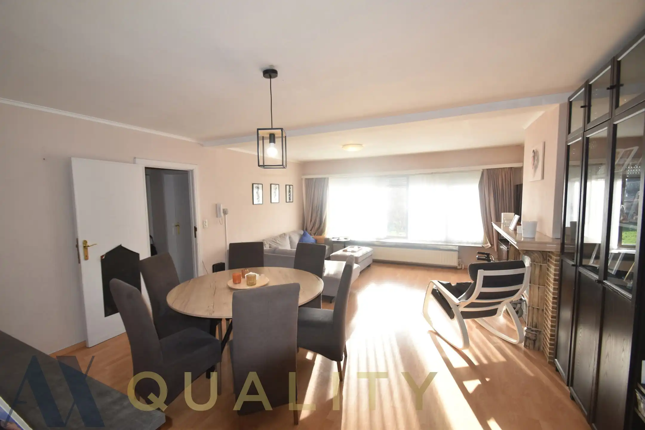 Rustig gel. 2 slpk.appt. (95 m²) met overdekt terras en kelder foto 3