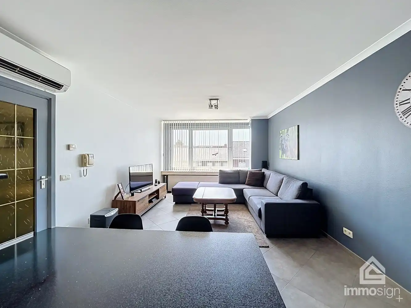 Praktisch appartement met twee slaapkamers in hartje Bree! foto 2
