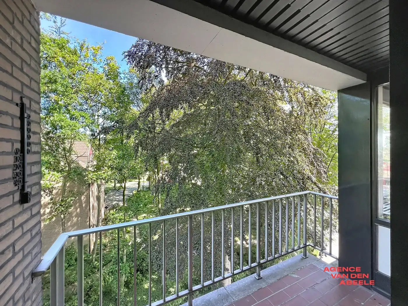Instapklaar appartement met 3 slaapkamers en 3 terrassen foto 14
