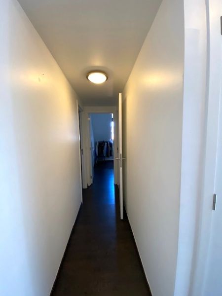 RUIM (131m²) INSTAPKLAAR  APPARTEMENT MET 2 SLAAPKAMERS, TERRAS, ONDERGRONDSE AUTOSTAANPLAATS EN KELDER foto 9
