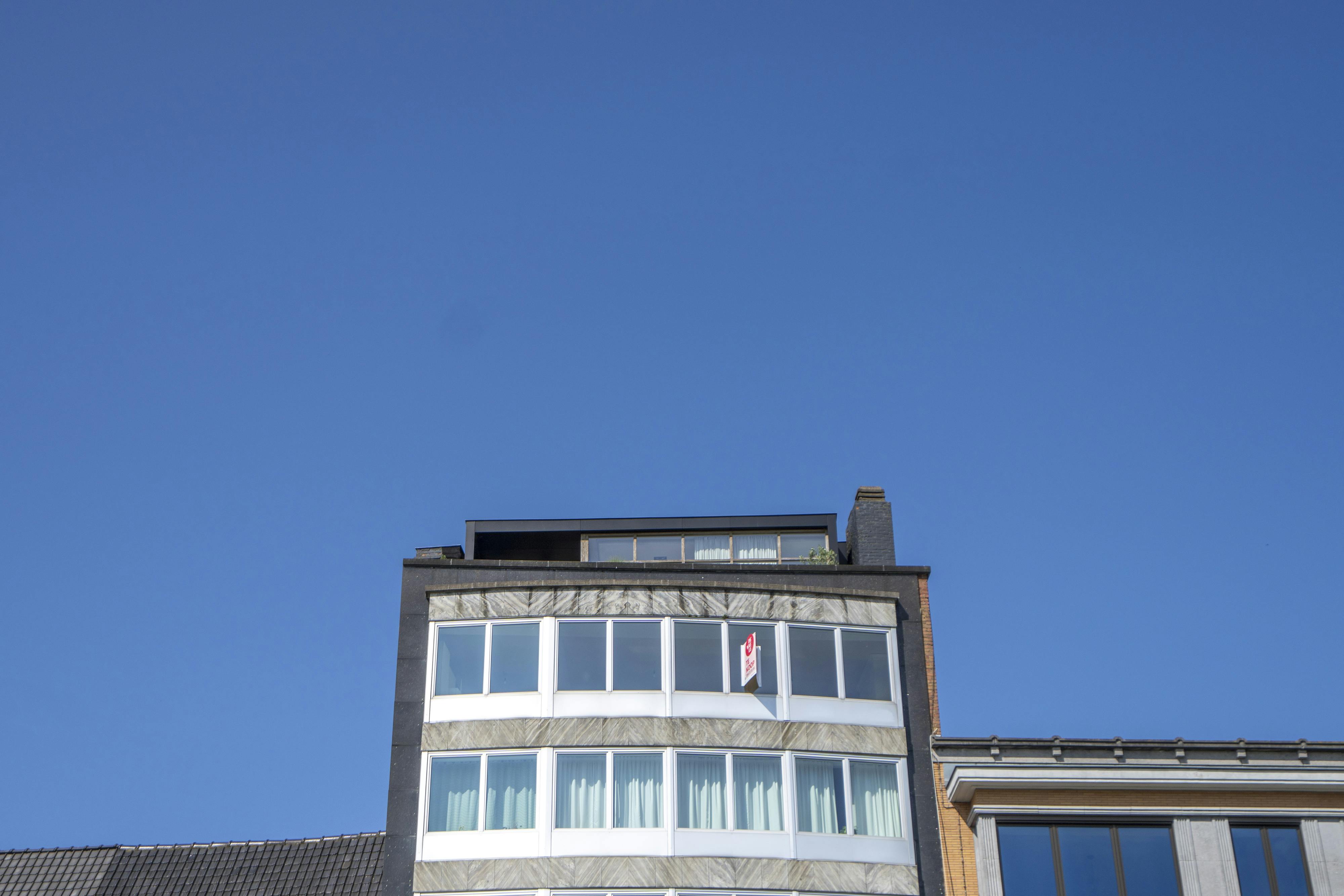 Ruim Appartement met zicht op de Grote Markt van Kortrijk foto 32