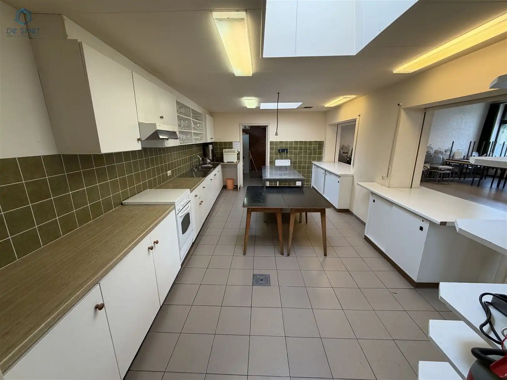 Te koop: Multifunctioneel gebouw voor culturele, recreatieve of sportieve activiteiten in Sint-Maria-Lierde (deelgemeente van Lierde) foto 10