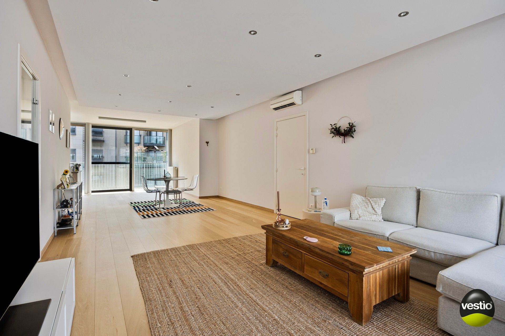 Smaakvol, kwalitatief afgewerkt 2 slaapkamer appartement met 2 terrassen. foto 6