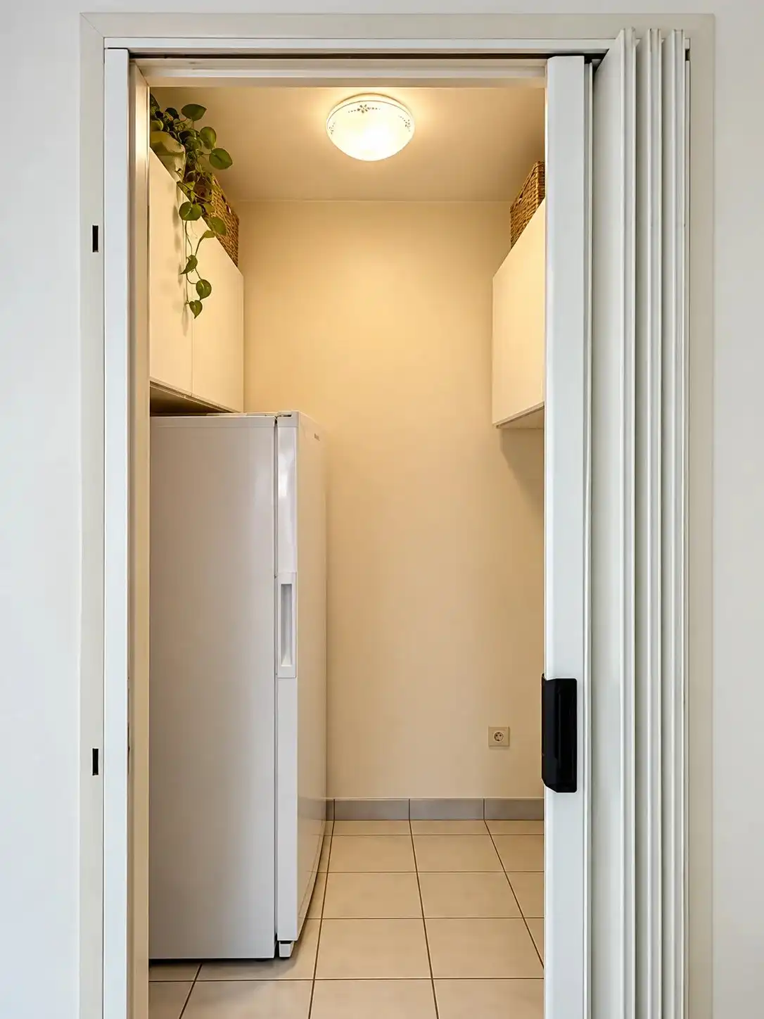 Ruim appartement met 2 slaapkamers, 2 staanplaatsen en 3 kelders foto 13