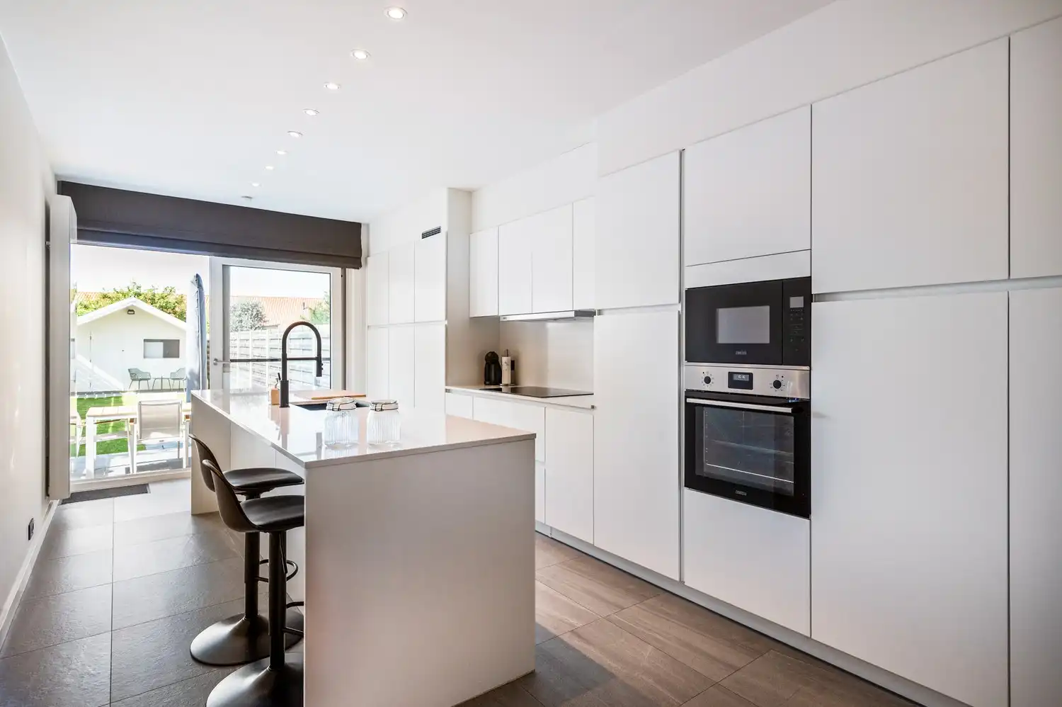 Stijlvol gerenoveerde woning met 3 slaapkamers op toplocatie nabij centrum Lier foto 7
