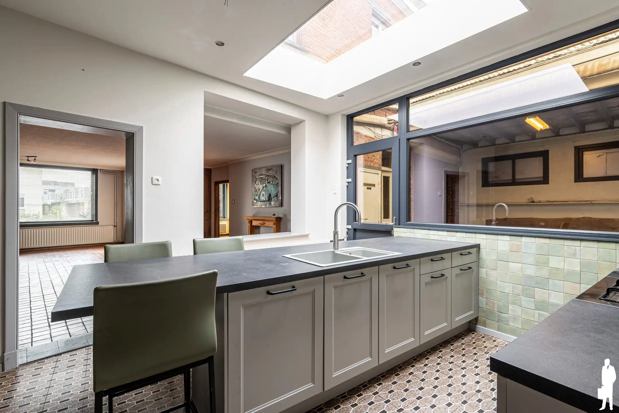 Handelswoning in centrum Weelde op 1.090 m² grond foto 3