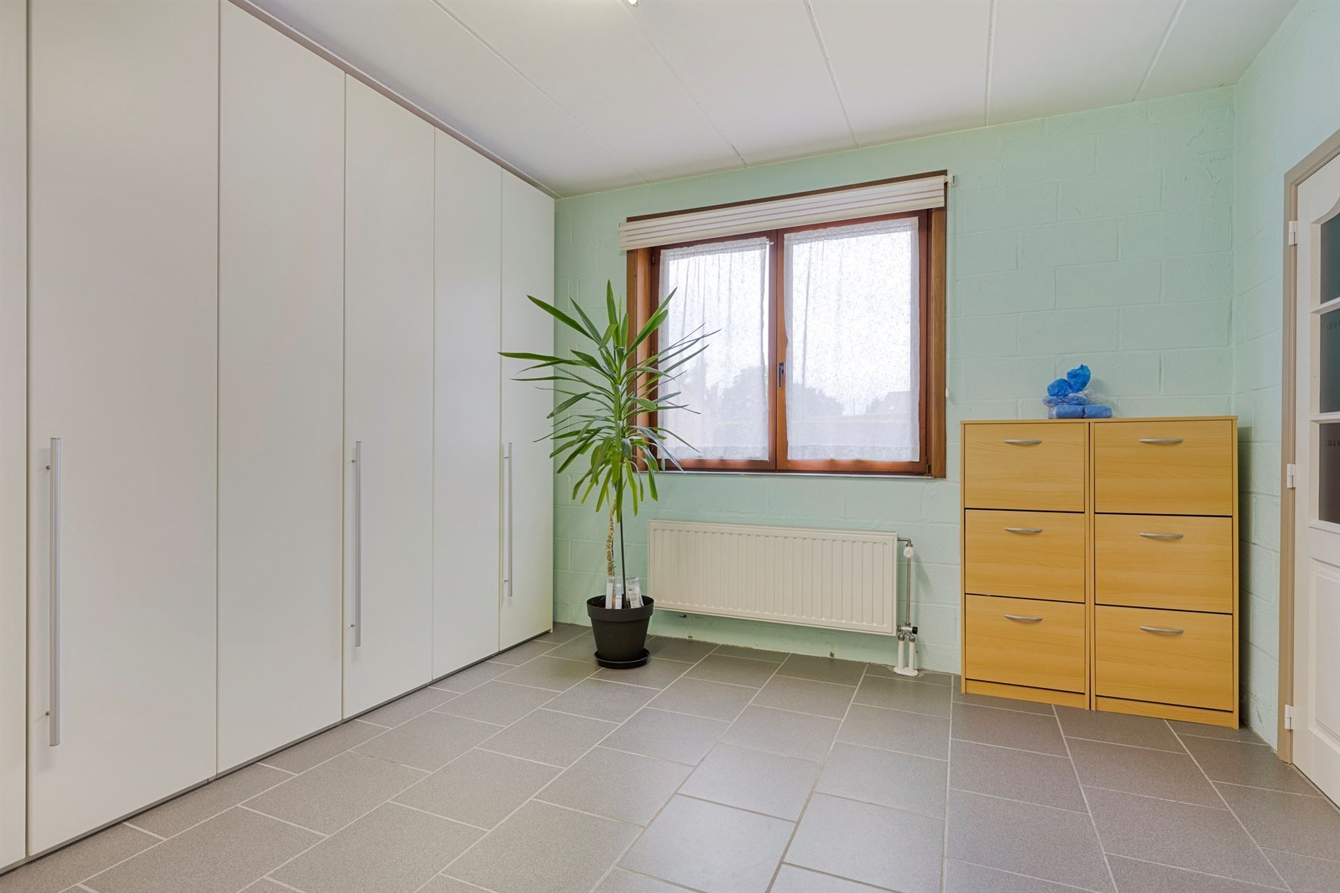 Klassieke & perfect onderhouden villa met veel ruimte op goede locatie foto 27
