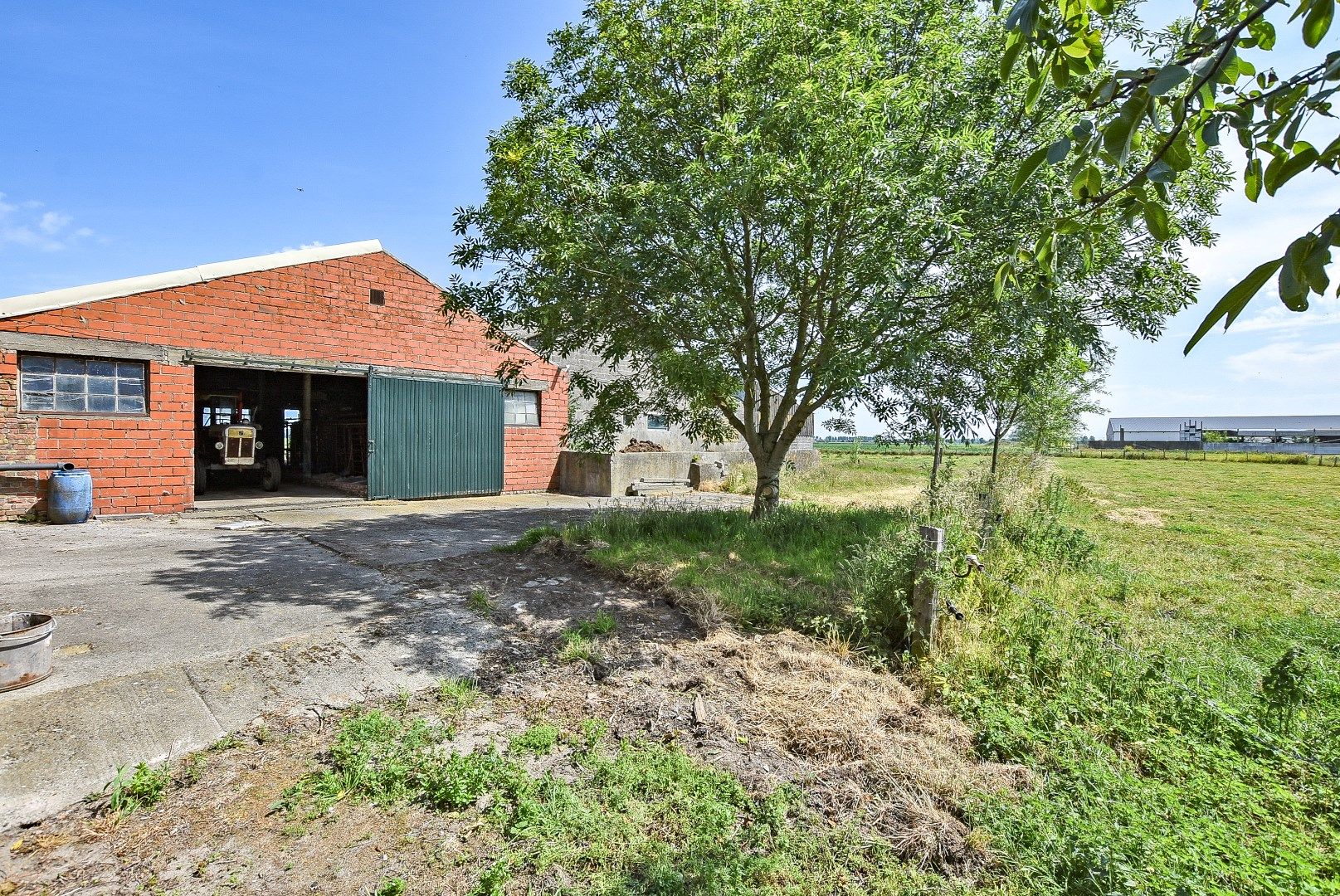 Centraal gelegen hoeve op 11.012m² te Diksmuide! foto 15