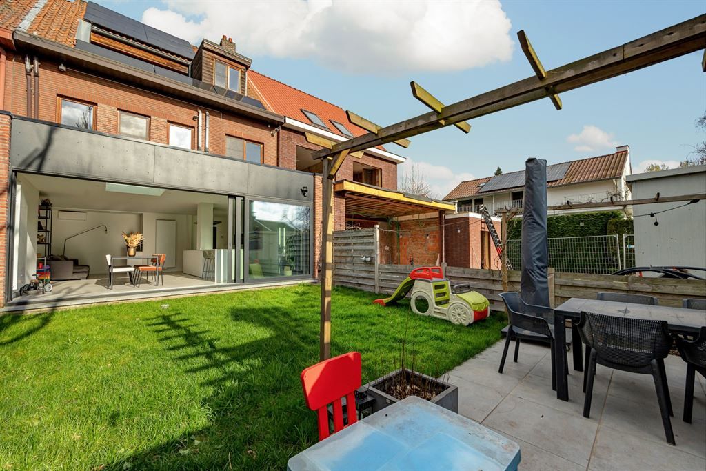 Ruime energiezuinige woning met tuin en garage foto 6