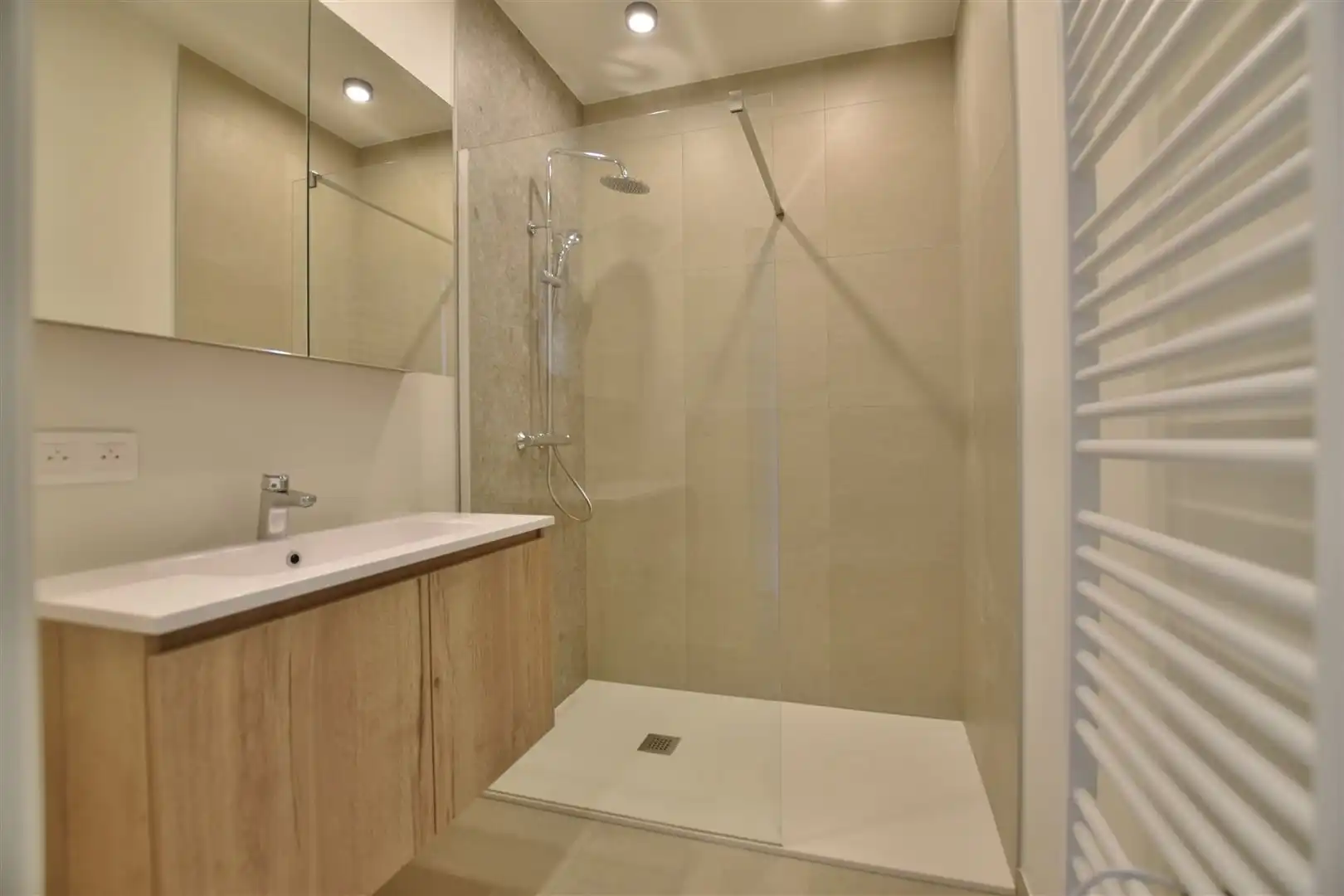 Splinternieuw BEN-appartement te Sint-Gillis-Dendermonde foto 16