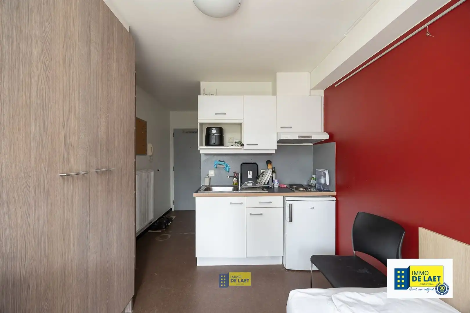 Opbrengsteigendom met 9 vergunde studio's foto 25