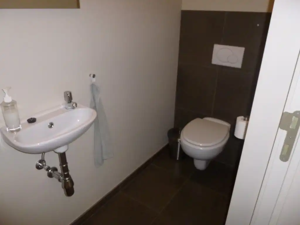 Commercieel te huur foto 9