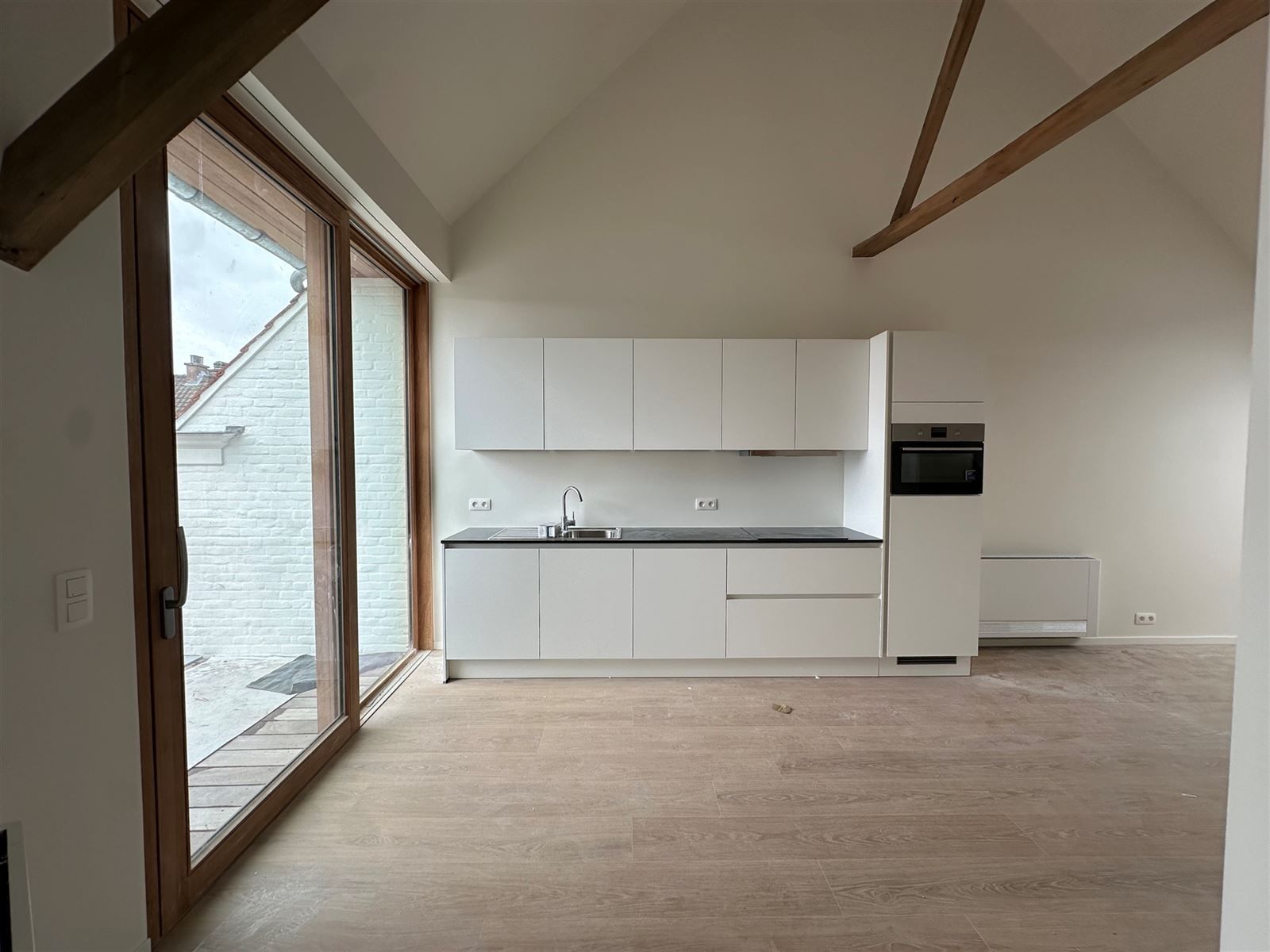 Instapklaar appartement te centrum Zottegem! foto 3
