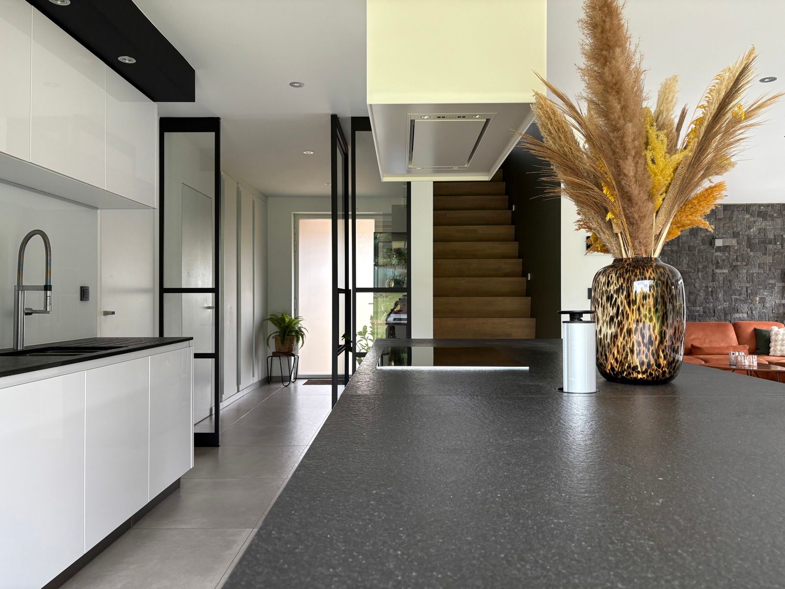 De woning is een combinatie van luxe, comfort en duurzaamheid foto 7