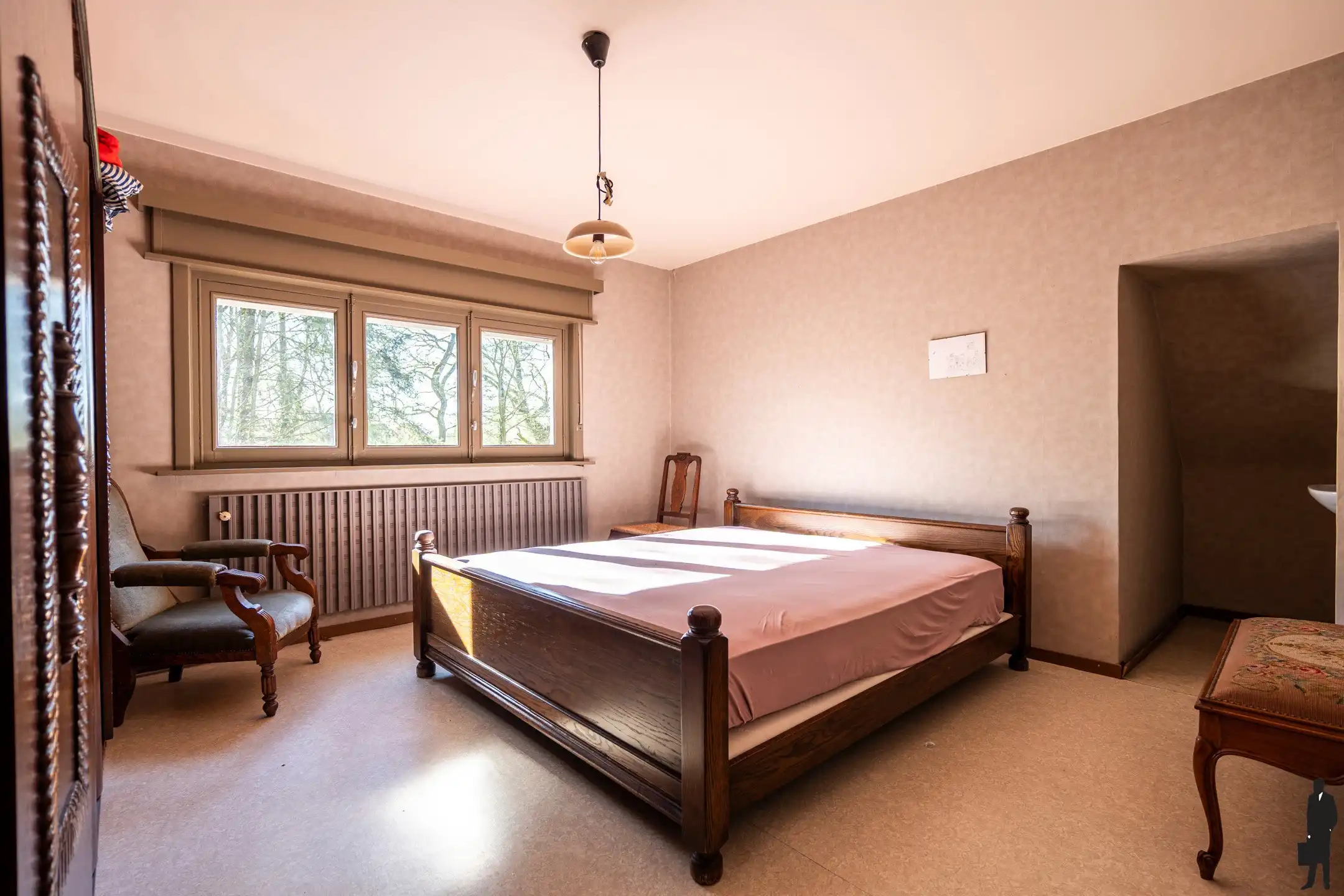 Uitzonderlijk gelegen villa in groen op grond van ca 1.730m² foto 14