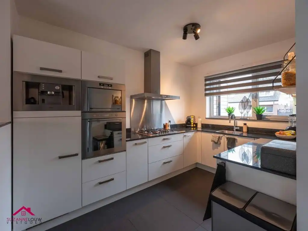 Instapklare gezinswoning in hedendaagse stijl foto 8