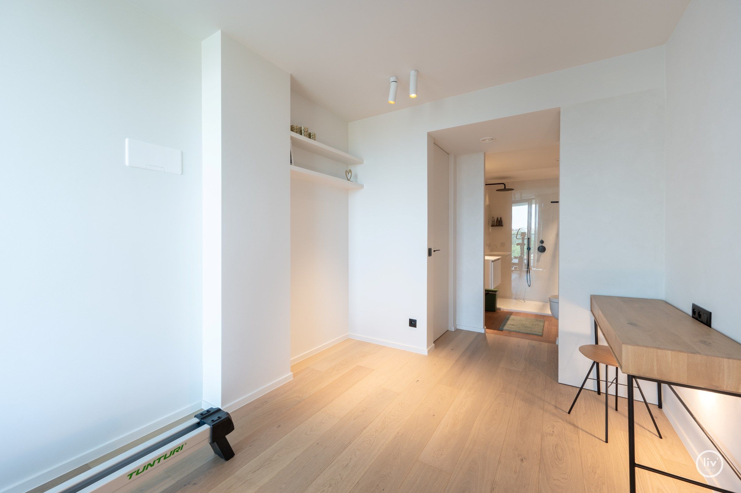 Uniek nieuwbouw appartement met 3 volwaardige slaapkamers genietend van unieke zichten gelegen in de exclusieve residentie "The Tower foto 23