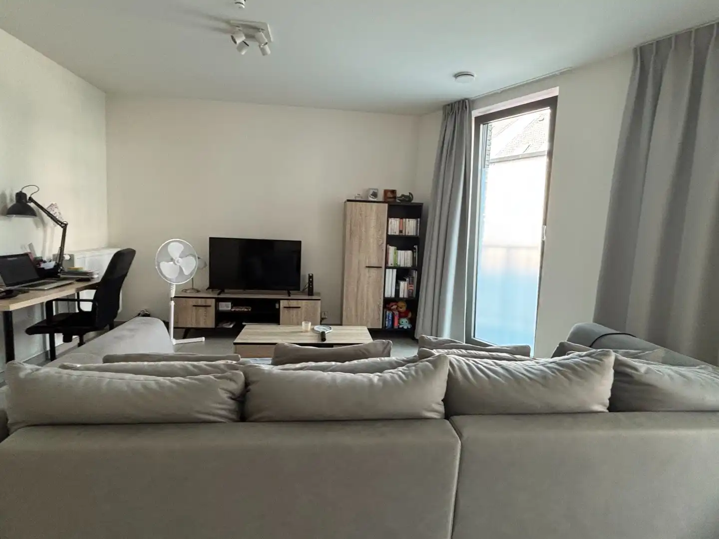 Mooi lichtrijk 1 slaapkamerappartement met staanplaats foto 6