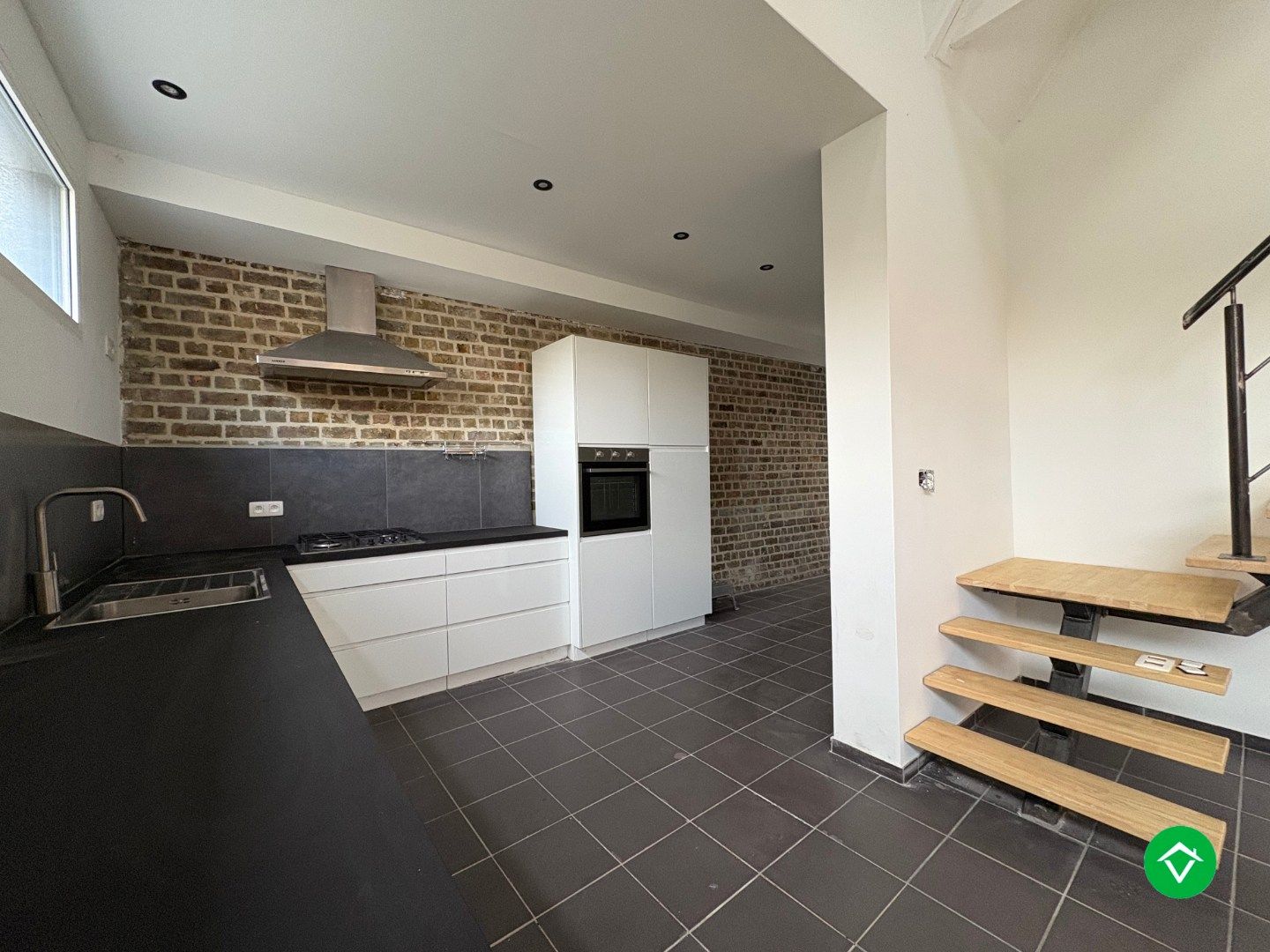 Te koop: gerenoveerde, lichtrijke woning met 3 slaapkamers en tuin te Middelkerke foto 19