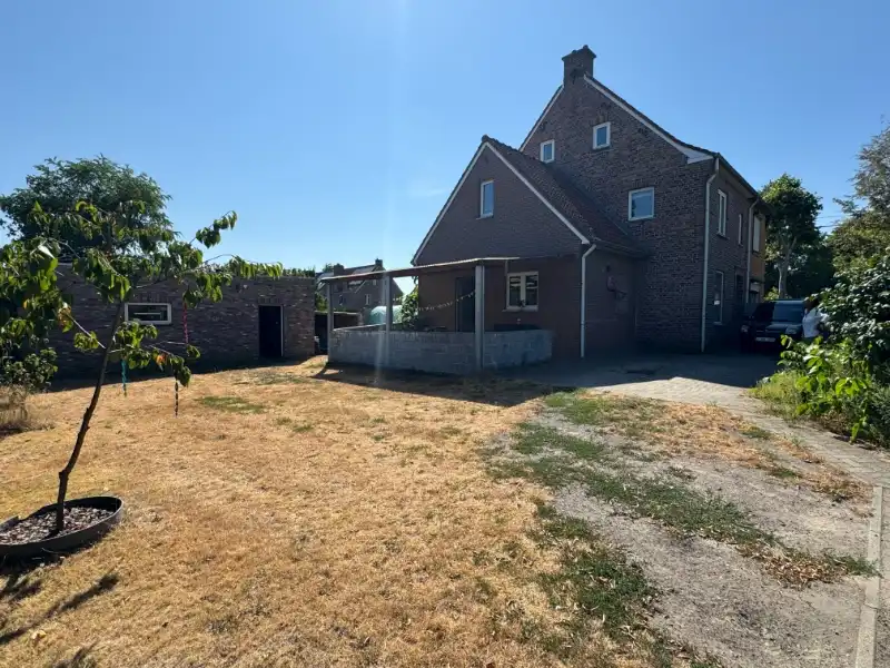 Woning met 4 slaapkamers en garage foto 33