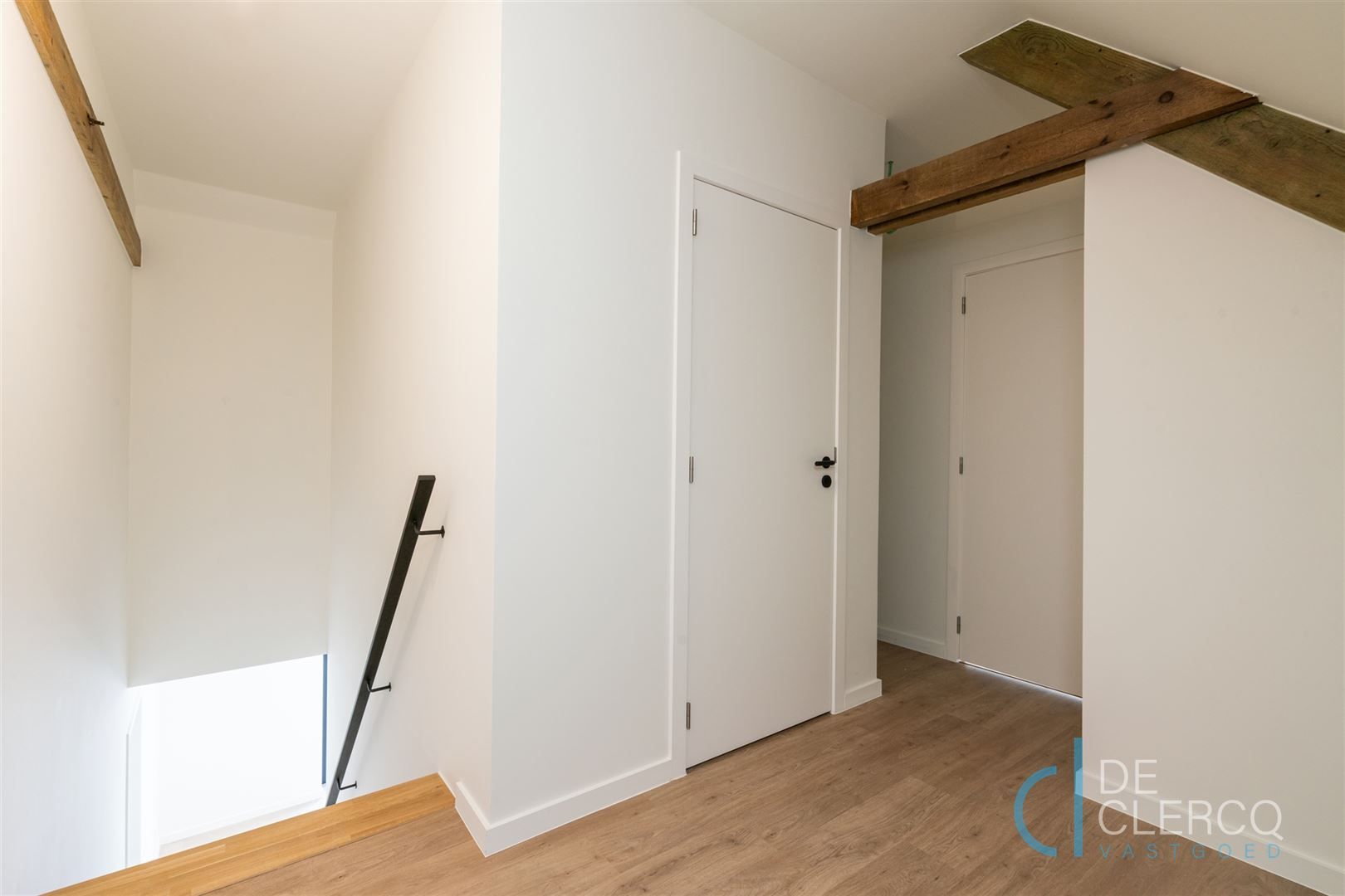 Piekfijn gerenoveerd appartement te koop, centrum Lochristi! foto 13