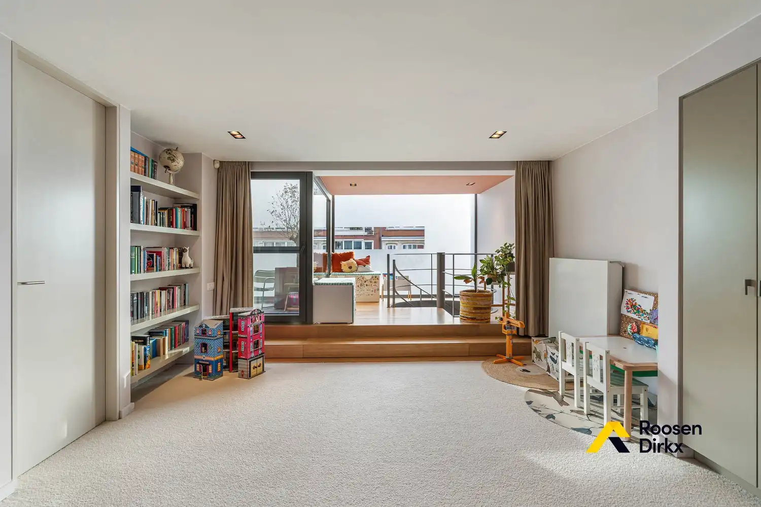 Luxe duplex (190m²) met 5 slaapkamers, groot terras en stadstuin te Venneborg foto 6