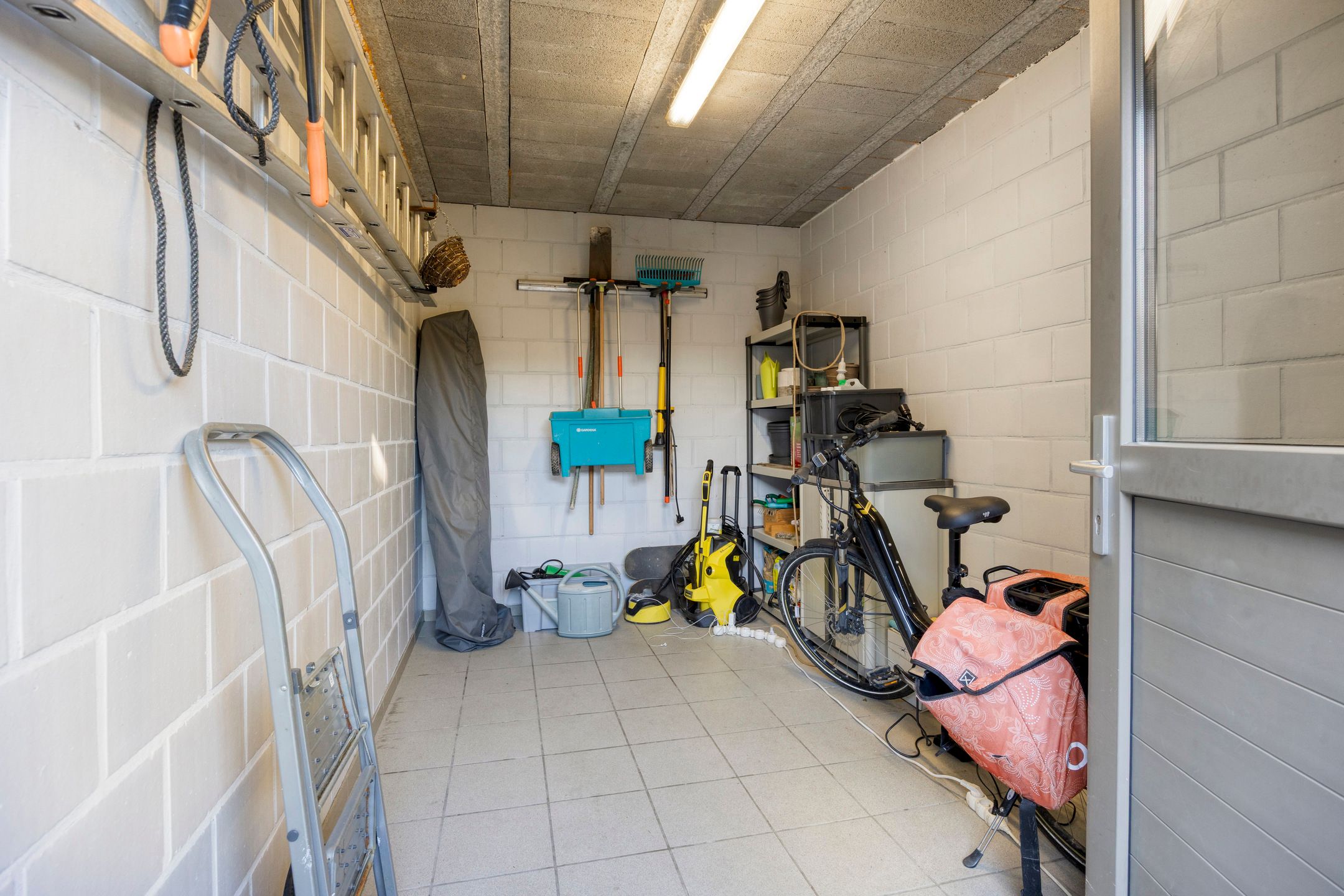 Villa met 4 slaapkamers en 2 badkamers op rustige locatie foto 20